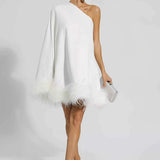 Vestido Curto One Shoulder com Plumas – Nuage - VIEUX OFICIAL
