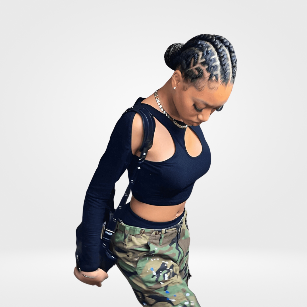 Top Cropped Preto de Manga Longa com Recortes – Dozier - VIEUX OFICIAL