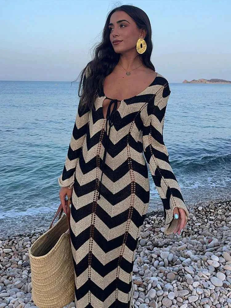 Saída de Praia Longa de Tricô com Estampa Chevron e Manga Sino – Cascade - VIEUX OFICIAL