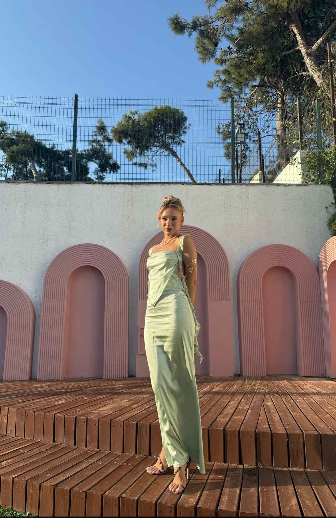 Vestido Longo Verde Menta de Festa com Alças em Amarração e Decote Coração Feminino – Verneuil