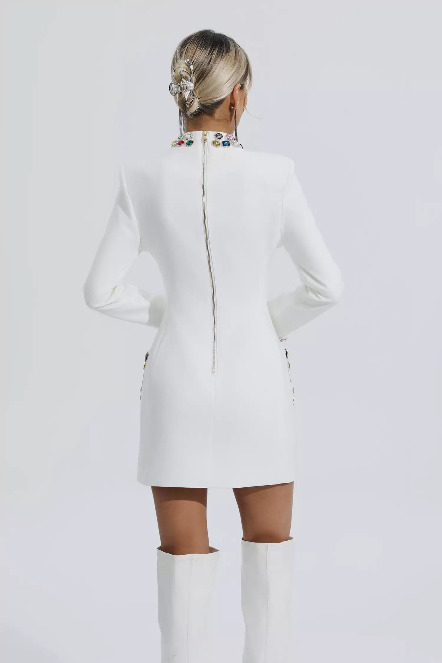 Vestido Curto com Mangas Longas e Aplicações de Pedrarias - Les Mots - VIEUX OFICIAL