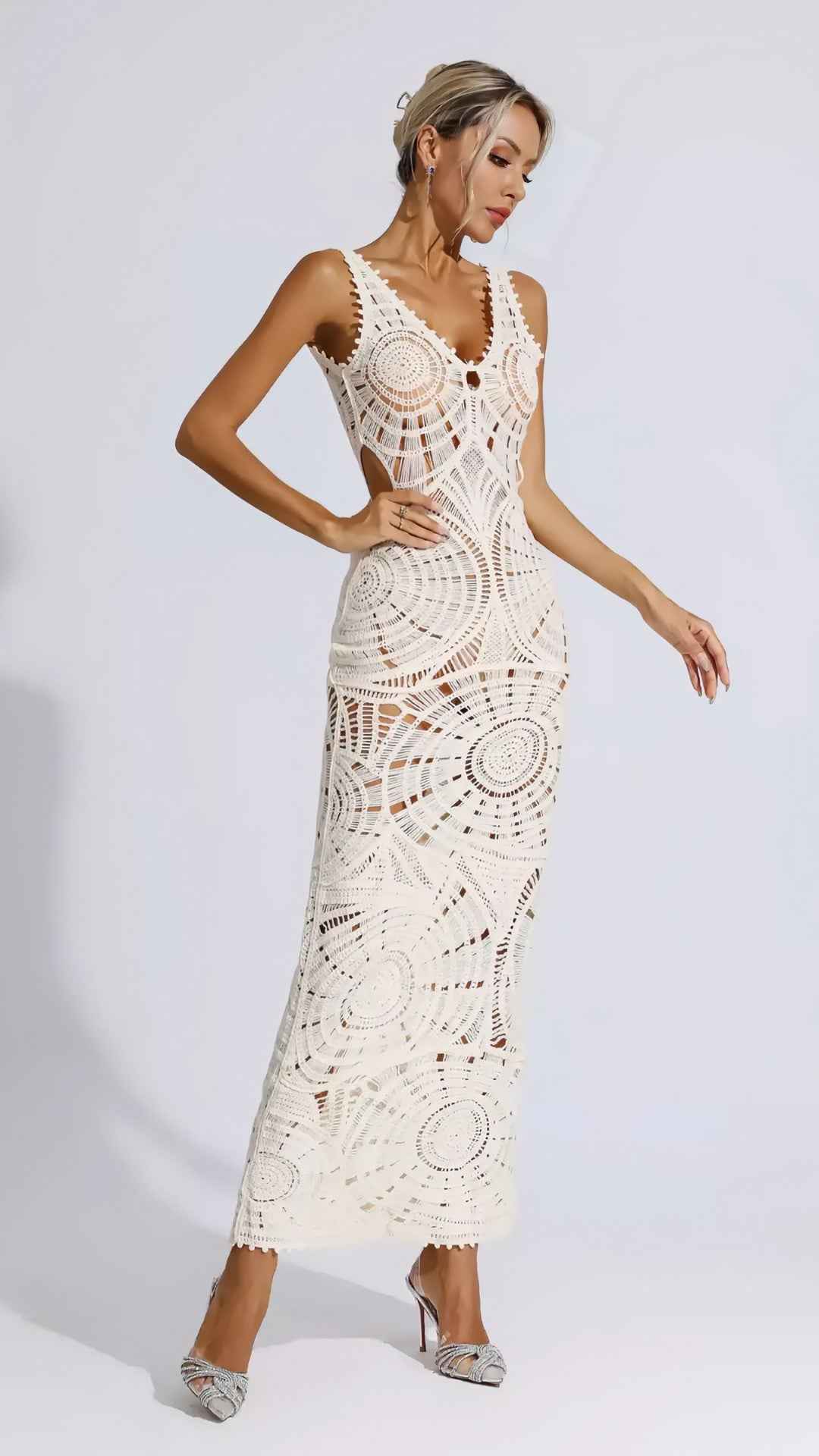 Vestido Longo Branco em Crochê - Piquet VIEUX OFICIAL