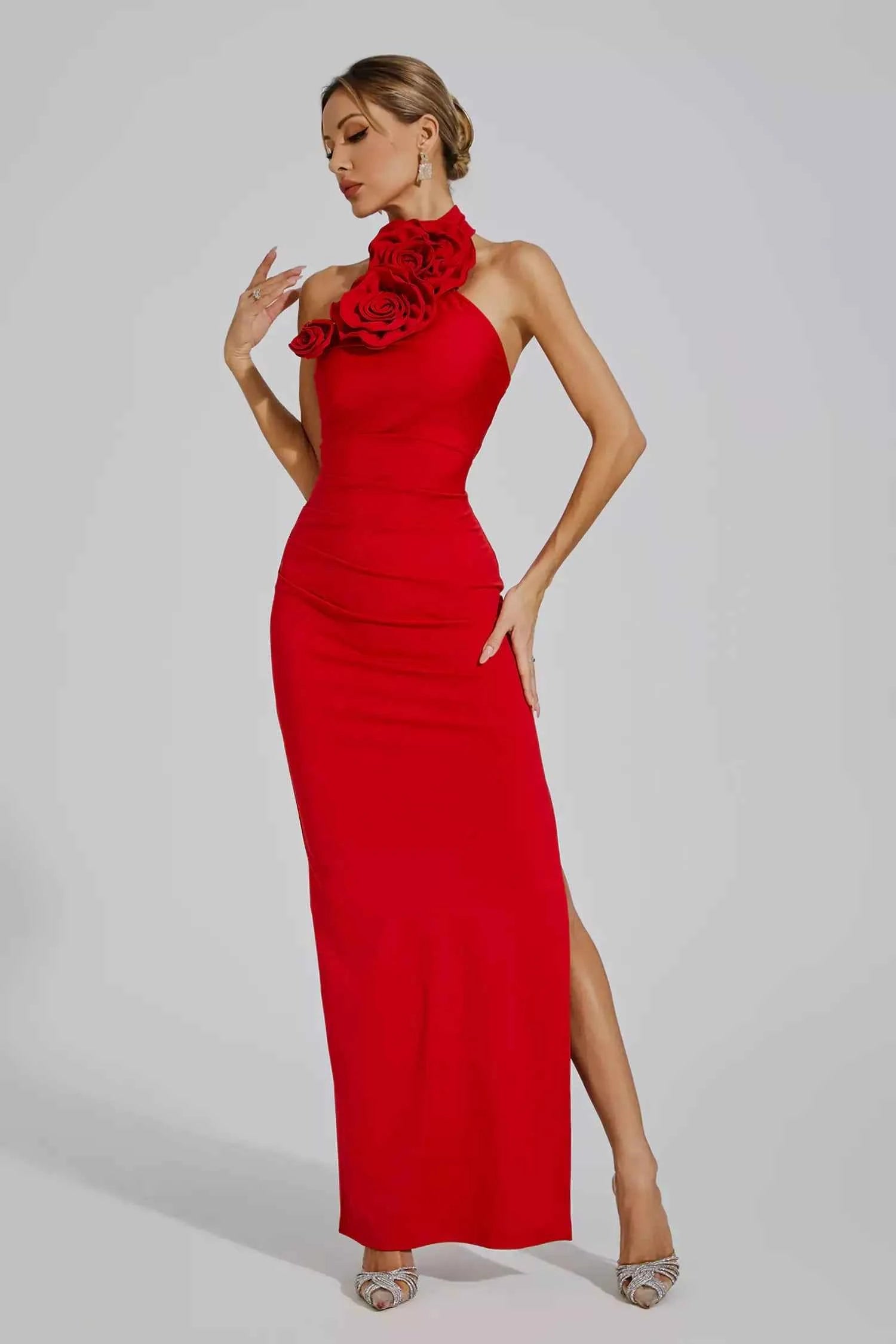 Vestido Longo Preto com Gola de Rosas e Fenda Lateral - Julien VIEUX OFICIAL
