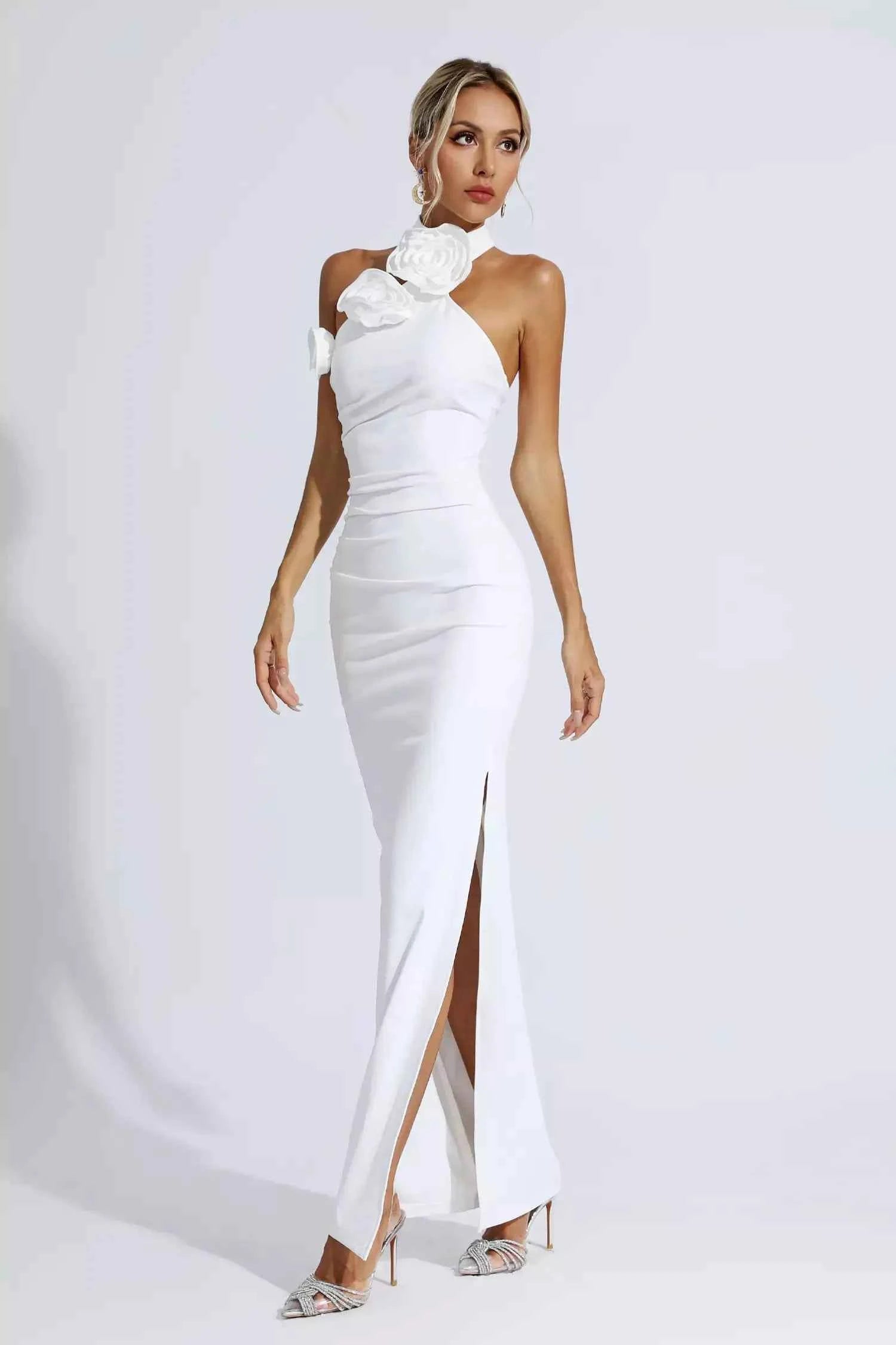 Vestido Longo Preto com Gola de Rosas e Fenda Lateral - Julien VIEUX OFICIAL