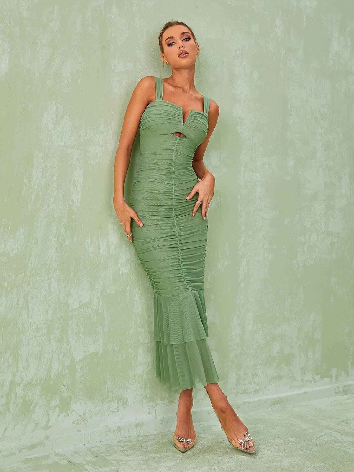 Vestido Midi Verde com Drapeado e Decote Estruturado - Navarro - VIEUX OFICIAL