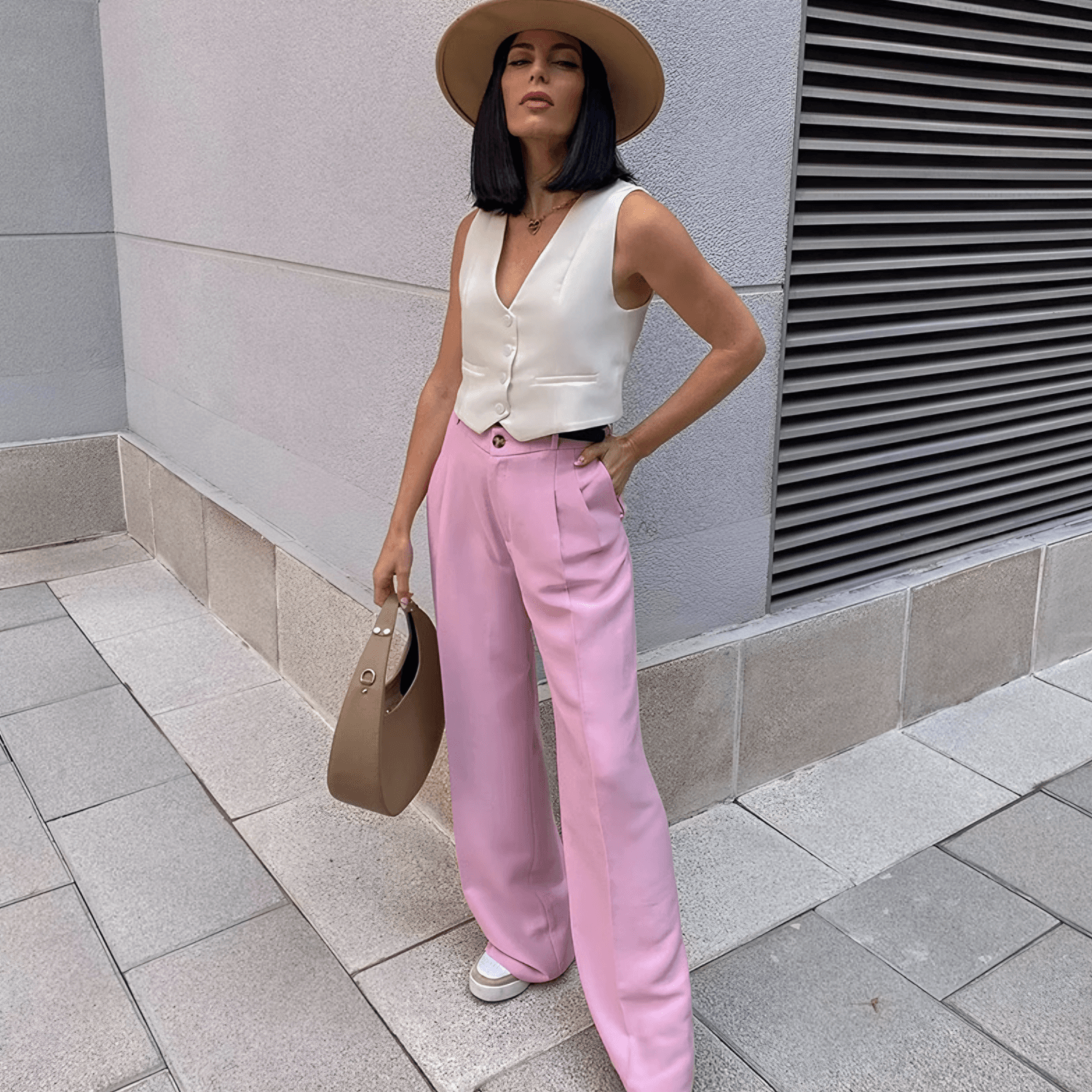 Colete Alfaiataria Feminino Branco com Botões Frontais e Decote V – Exécutif - VIEUX OFICIAL