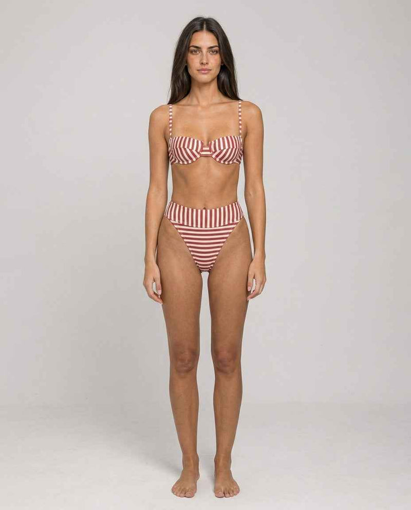 Biquíni Feminino Hot Pants Listrado com Top Estruturado – Aubeline