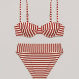 Biquíni feminino Aubeline listrado vermelho e off-white – flat lay técnico