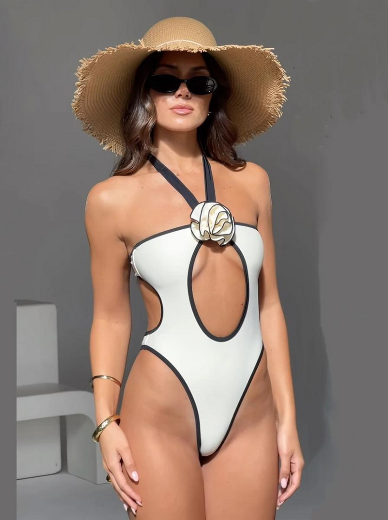 Body maiô frente única com recorte e aplicação floral escultural branco Levasseur VIEUX OFICIAL