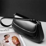 Bolsa de Ombro Feminina em Couro Preto Minimalista Estruturada – Versailles VIEUX