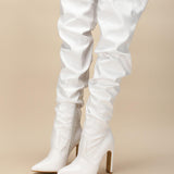 Look de inverno com bota acima do joelho Evadne VIEUX OFICIAL