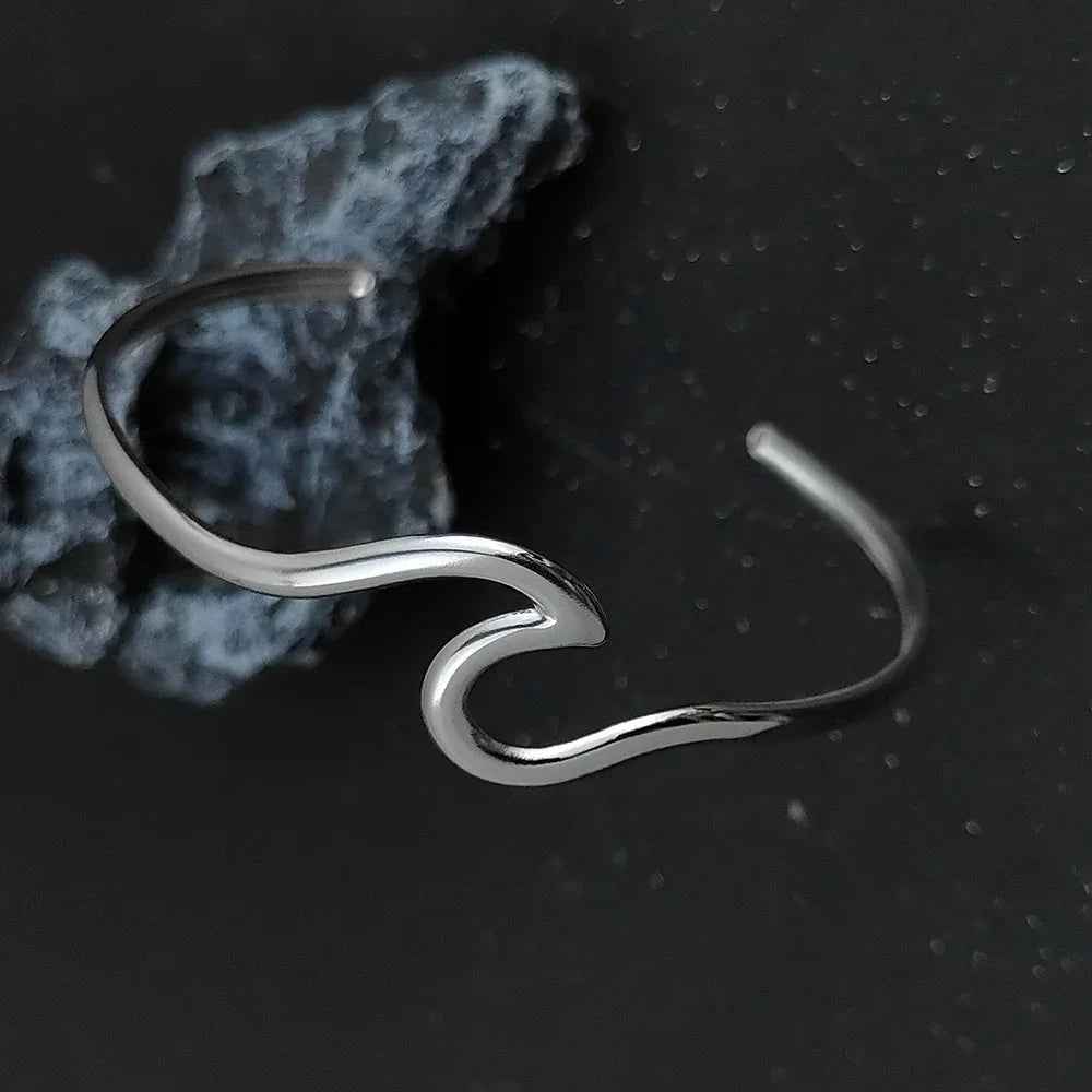 Bracelete Feminino Metálico Fino Ondulado – Onda - VIEUX OFICIAL