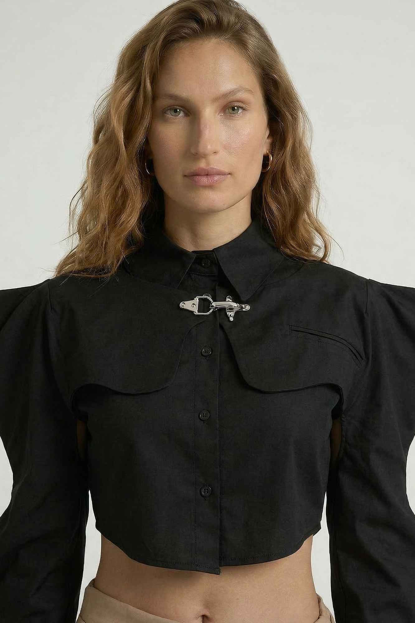 Camisa Feminina Cropped Estruturada Manga Bufante Longa – Ludovica