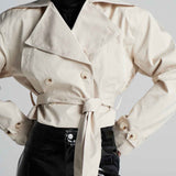 Casaco Feminino Cropped Estilo Trench Coat com Amarração – Antonella