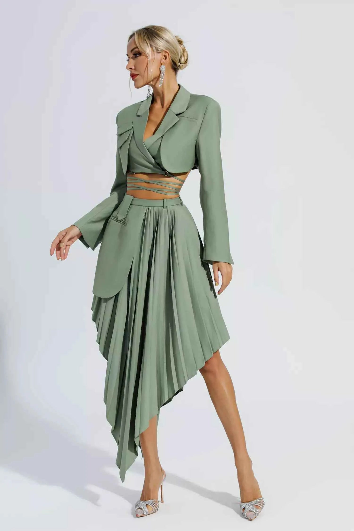 Conjunto Feminino Alfaiataria Verde com Cropped de Amarração e Saia Assimétrica – Le Sud VIEUX OFICIAL
