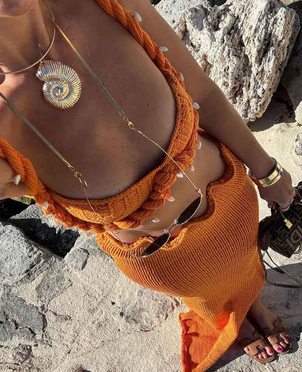 Conjunto Feminino de Crochê com Búzios – Top Bustier e Saia Longa Coralia