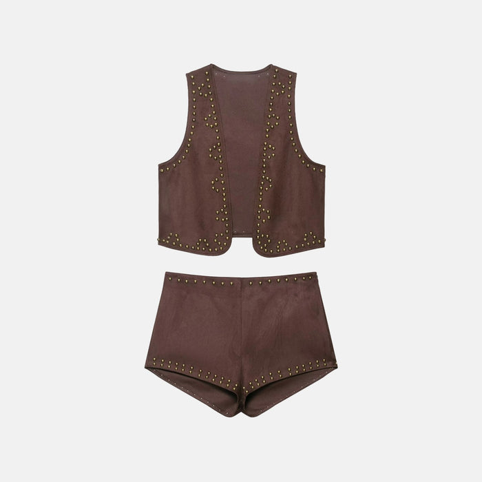 Conjunto Feminino de Suede com Colete e Shorts de Tachas Estilo Western – Victoire