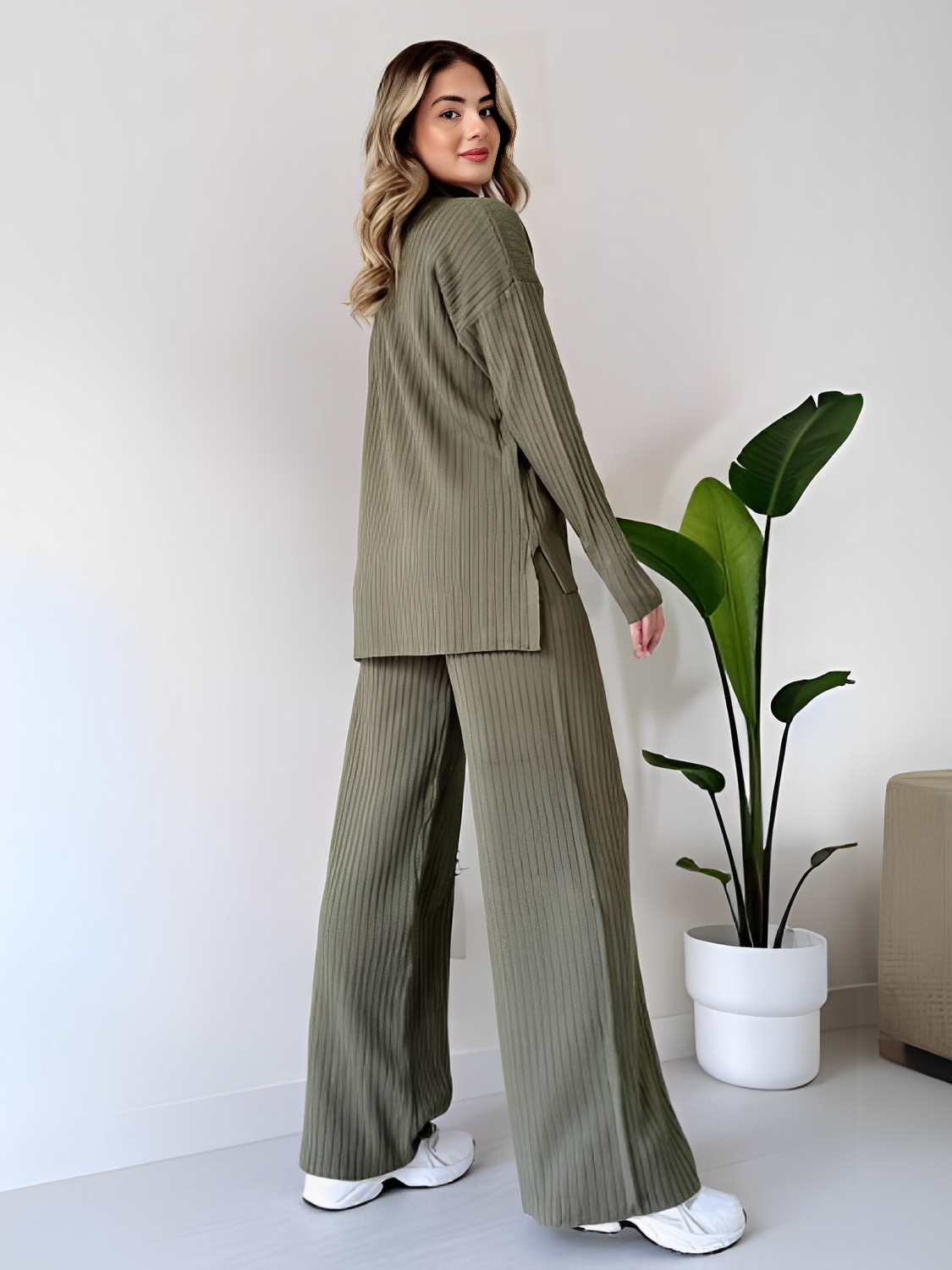 Conjunto Feminino em Malha Canelada Pantalona e Blusa Gola Alta – Zênite VIEUX OFICIAL