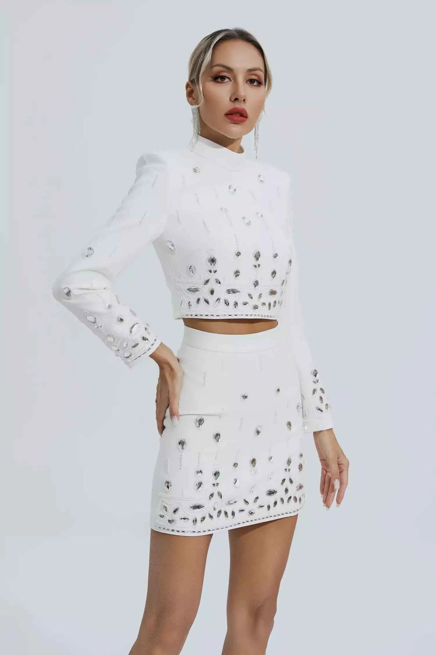Conjunto com Pedrarias em Cristal e Cropped de Manga Longa – Cecelia VIEUX OFICIAL