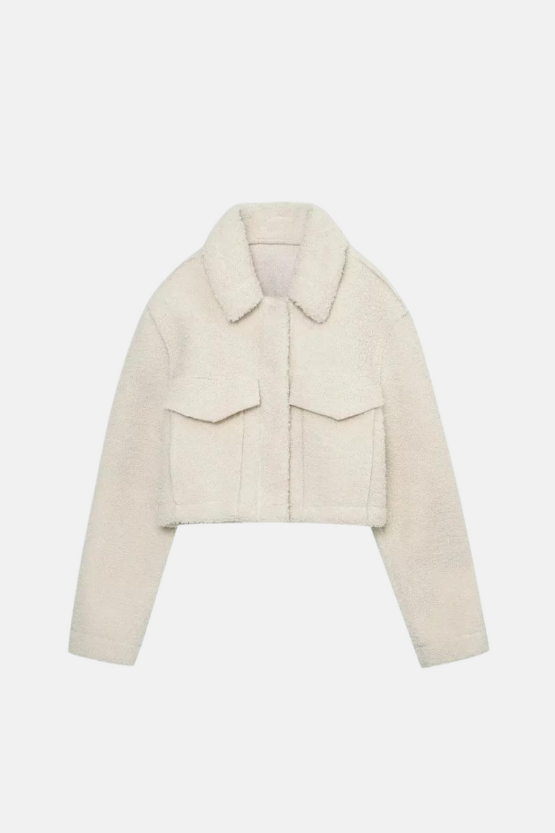 Jaqueta cropped de pelúcia off white estilo camisa Haute VIEUX OFICIAL