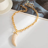 Maxi colar dourado de luxo VIEUX para compor looks sofisticados VIEUX OFICIAL