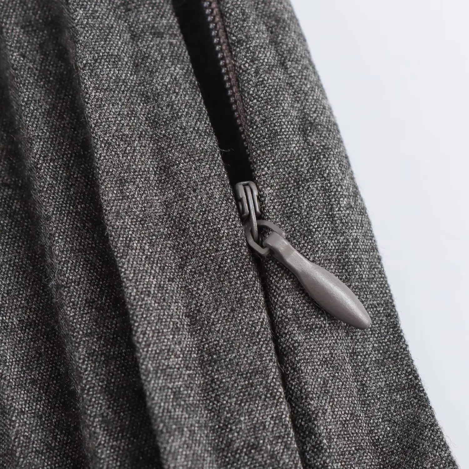 Saia Curta Plissada de Alfaiataria – Clémence VIEUX OFICIAL