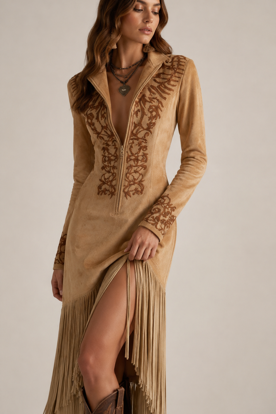 Vestido Longo Country Feminino com Franjas, Bordado Western e Manga Longa – Maison Sauvage - VIEUX OFICIAL