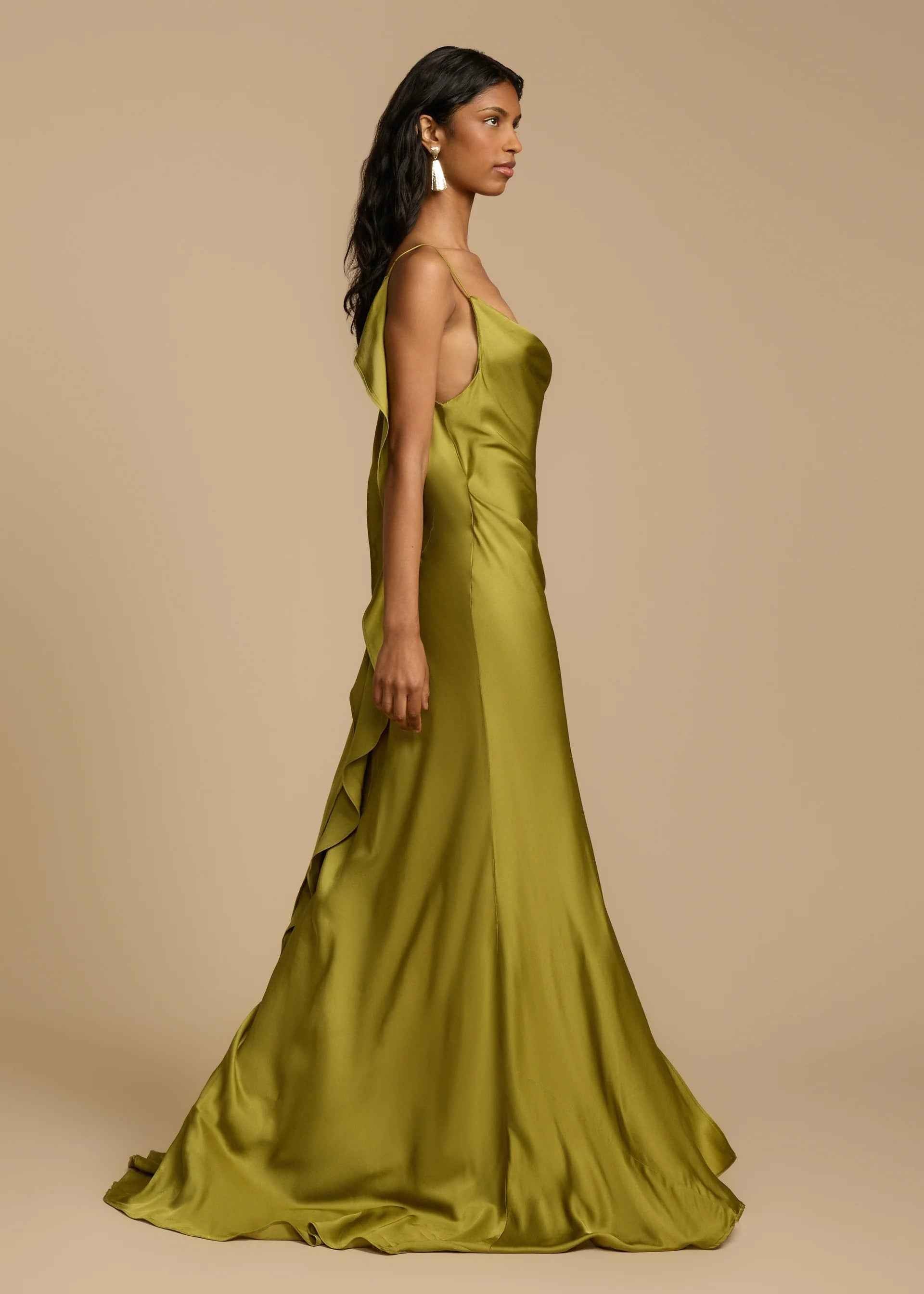 Vestido Longo de Festa em Cetim com Fenda Lateral e Decote Drapeado Feminino – VIENE - VIEUX OFICIAL