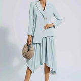 Vestido Blazer Midi Azul Serenity com Saia Plissada Assimétrica e Botões Dourados – Blaire VIEUX OFICIAL