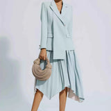 Vestido Blazer Midi Azul Serenity com Saia Plissada Assimétrica e Botões Dourados – Blaire VIEUX OFICIAL