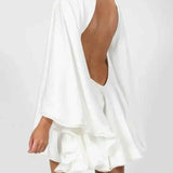 Vestido Curto Branco com Gola Alta e Mangas Capa Volumosas – Amis VIEUX OFICIAL