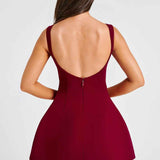 Vestido Curto Godê Preto com Decote Reto e Estrutura de Alta Costura – Aubusson VIEUX OFICIAL