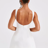 Vestido Curto Godê Preto com Decote Reto e Estrutura de Alta Costura – Aubusson VIEUX OFICIAL