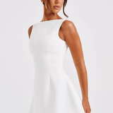 Vestido Curto Godê Preto com Decote Reto e Estrutura de Alta Costura – Aubusson VIEUX OFICIAL