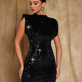 Vestido Curto Preto com Paetês e Ombreiras - Weiss - VIEUX OFICIAL