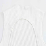 Vestido Curto Sem Manga em Tricot Canelado com Saia Godê de Alfaiataria – Béline VUE=IEUX OFICIAL