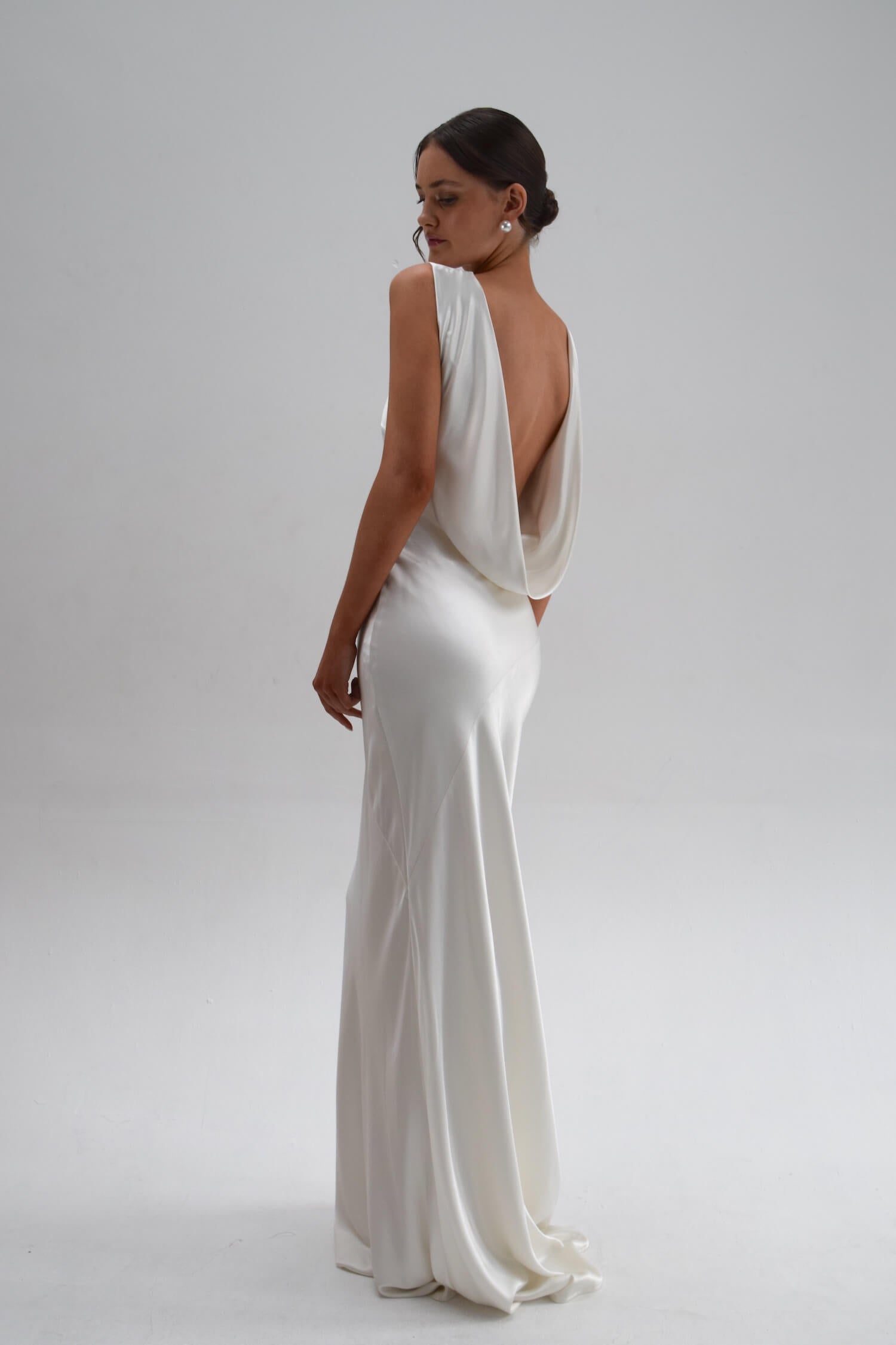 Vestido de festa longo minimalista luxuoso Calixta VIEUX OFICIAL