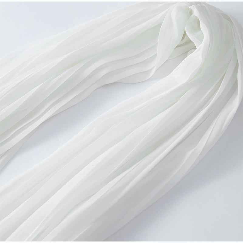 Vestido Longo Branco de Tule Plissado com Decote Profundo Transpassado – Chapdelaine VIEUX OFICIAL