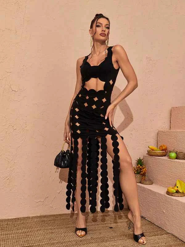 Vestido Longo Preto de Festa com Recortes Vazados e Aplicações Geométricas – Rochefort VIEUX OFICIAL