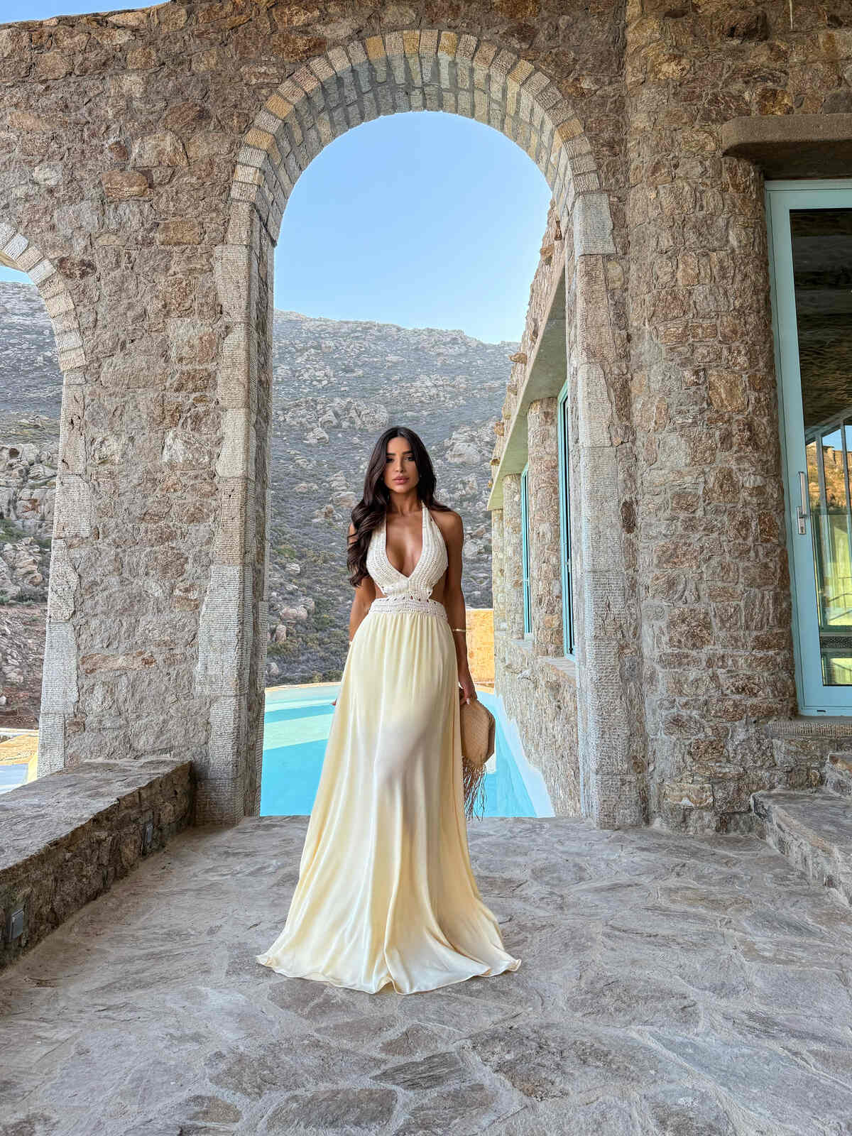 Vestido Longo de Festa Frente Única com Detalhes em Crochê – Calypso