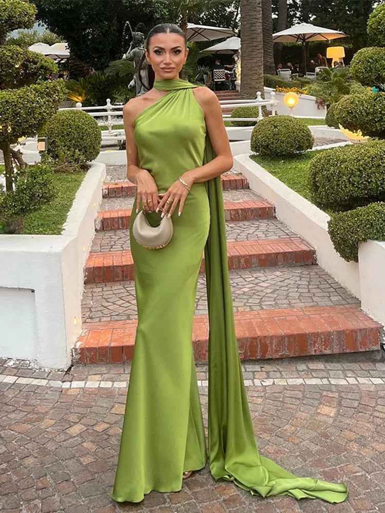 Vestido Longo de Festa em Cetim com Echarpe Fluida – Solstice