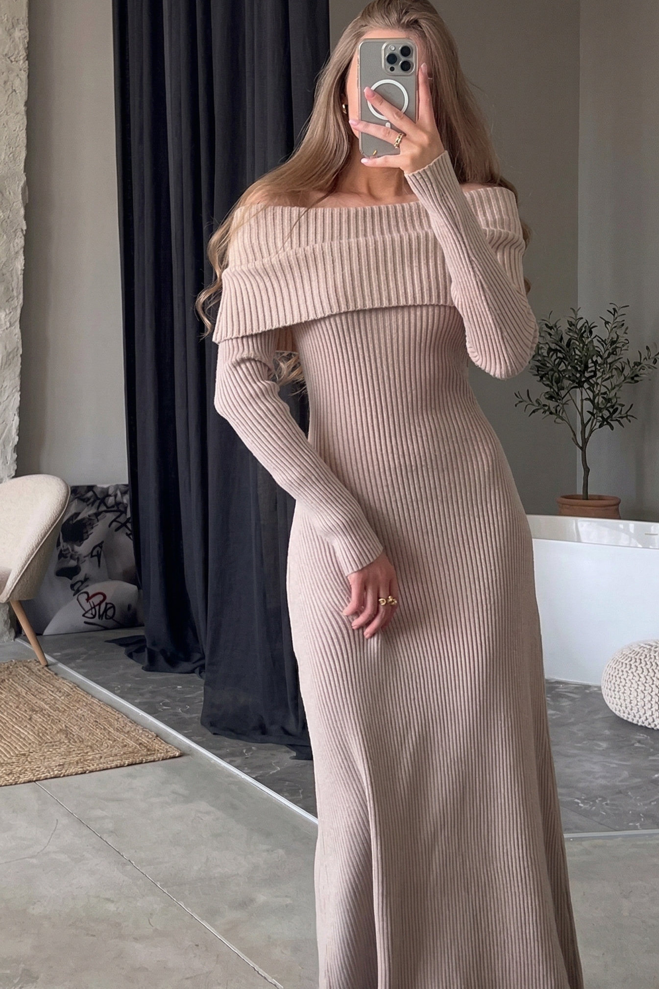 Vestido Longo de Tricô Canelado Ombro a Ombro Manga Longa – Zélie