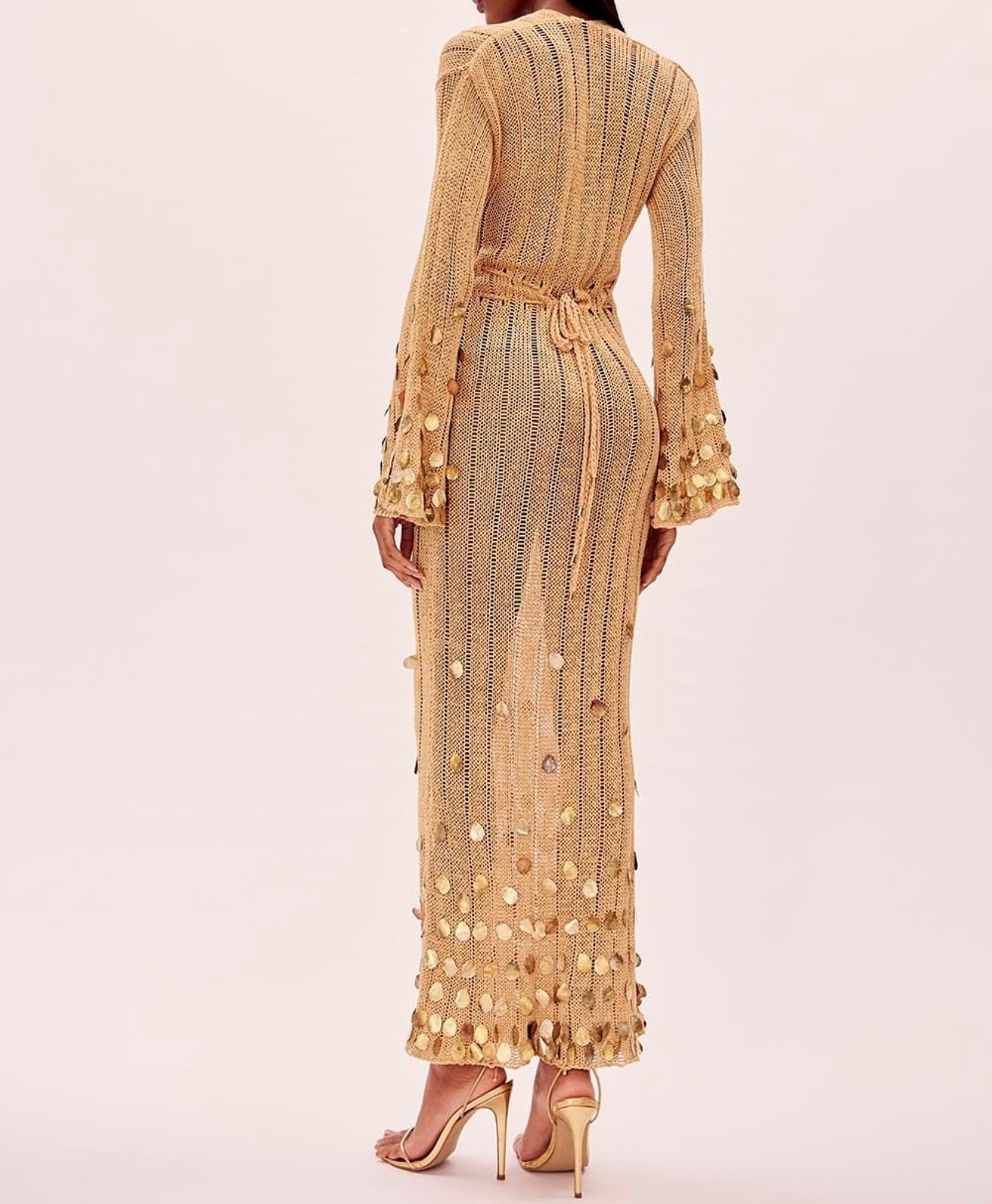 Vestido Longo de Tricô com Paetês Bordados e Manga Sino – Aura