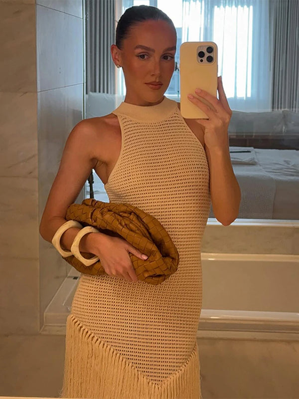 Vestido Longo de Tricô com Trama Vazada, Frente Única e Barra de Franjas Assimétrica – Savane VIEUX OFICIAL