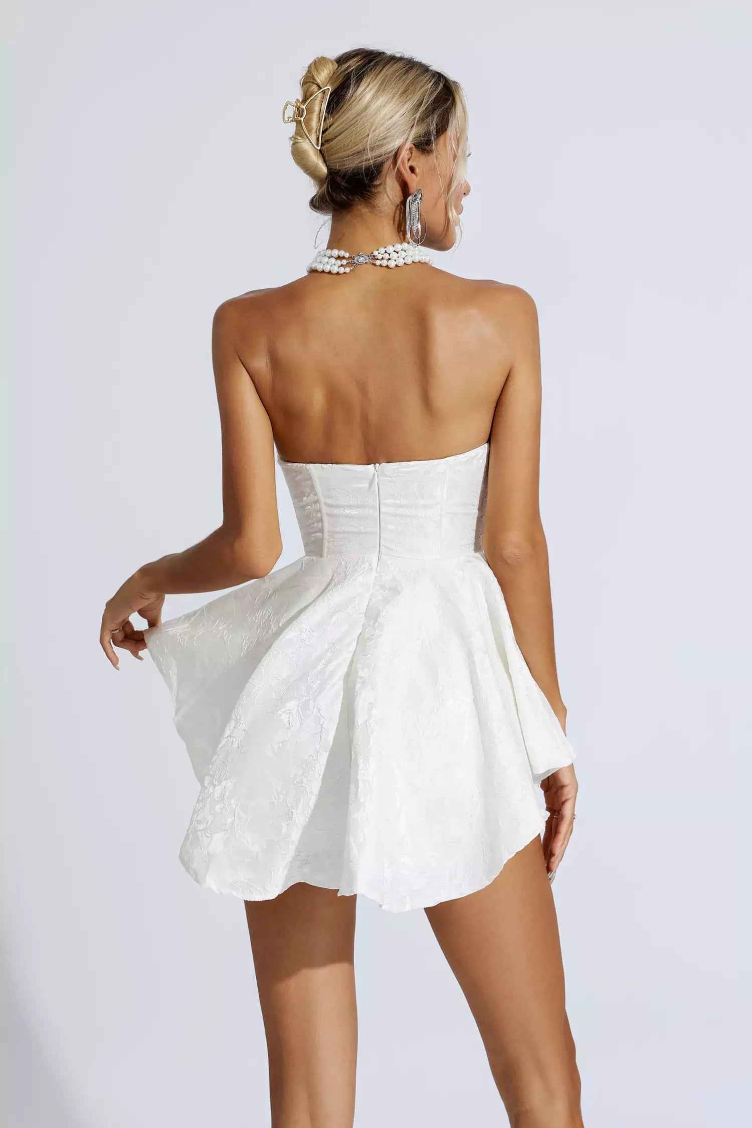 Vestido Mini Tomara que Caia com Saia Godê e Detalhe de Laise – Maï VIEUX OFICIAL