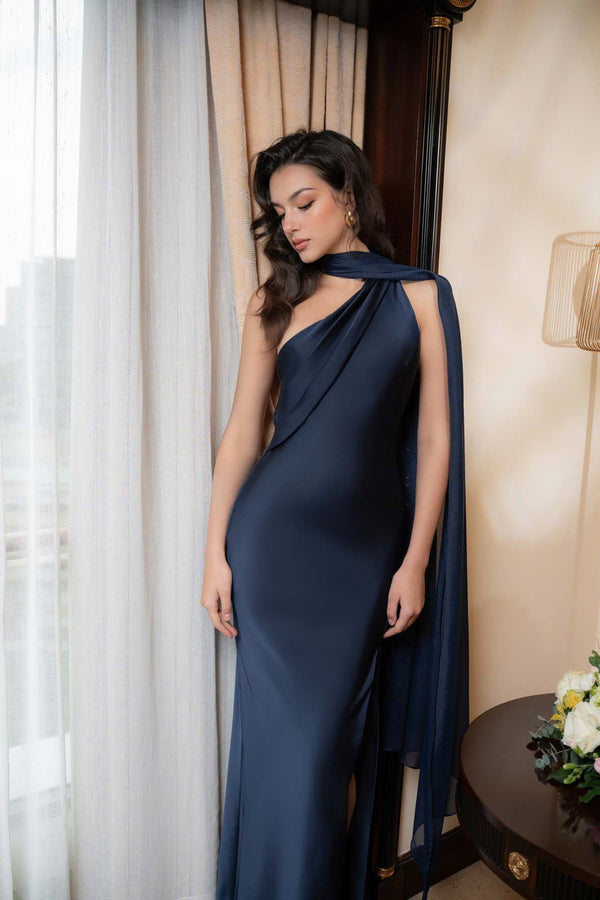 Vestido de Festa Longo Assimétrico Um Ombro Só com Capa – Atena VIEUX OFICIAL