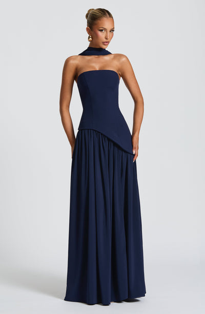 Vestido de Festa Longo Tomara que Caia com Corpete Estruturado e Saia Assimétrica Plissada – Atelier VIEUX OFICIAL 