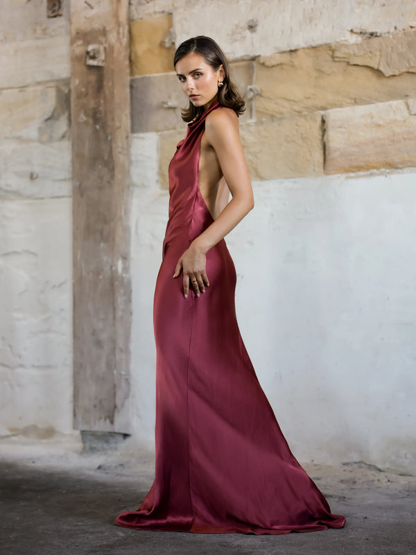 Vestido de Festa Longo de Cetim com Costas Nuas e Decote Frente Única – Gaia VIEUX OFICIAL