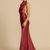 Vestido de Festa Longo de Cetim com Costas Nuas e Decote Frente Única – Gaia
