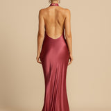 Vestido de Festa Longo de Cetim com Costas Nuas e Decote Frente Única – Gaia